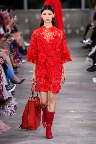 Look 7